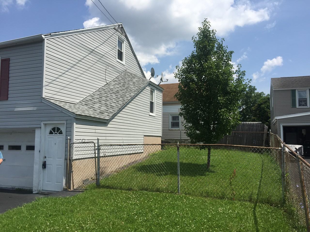 212 Mayers St - Photo 2 of 4