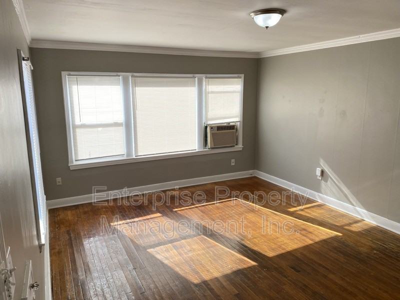 599 Houston St - Photo 5 of 24