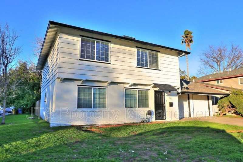 2823 Sweet Way - Photo 2 of 25