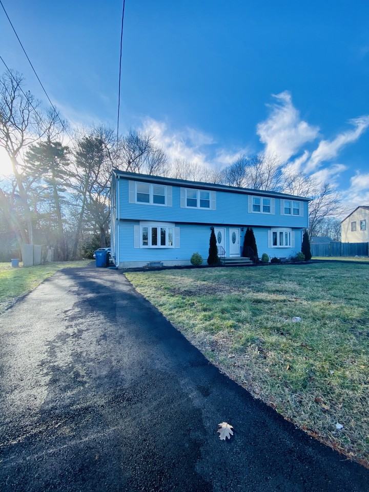 30 Country Club Dr - Photo 2 of 18