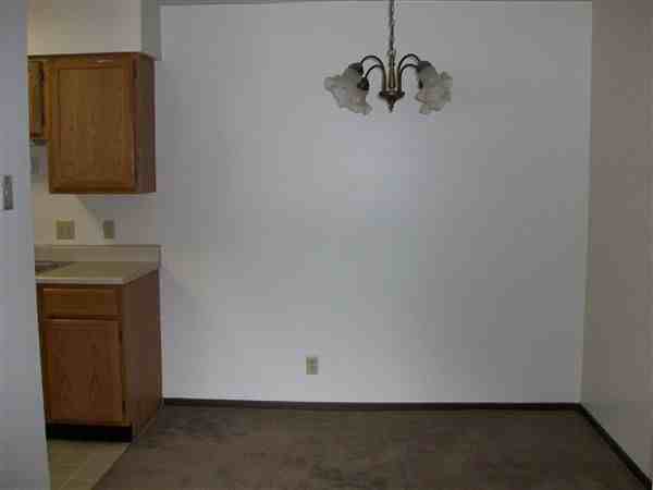 Indian Hills Apartments/Townhouses 400 Cleveland St, Dowagiac, MI