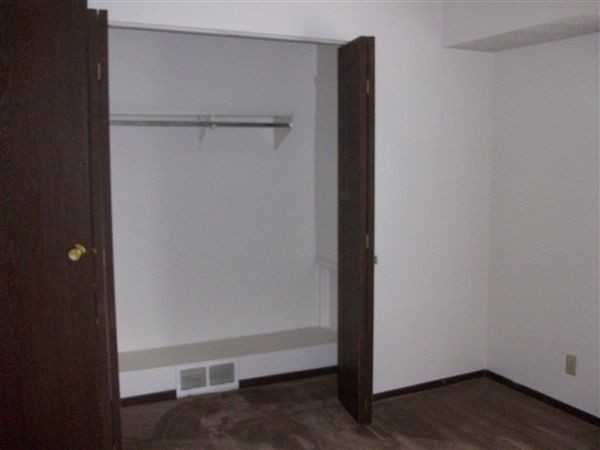 Indian Hills Apartments/Townhouses 400 Cleveland St, Dowagiac, MI