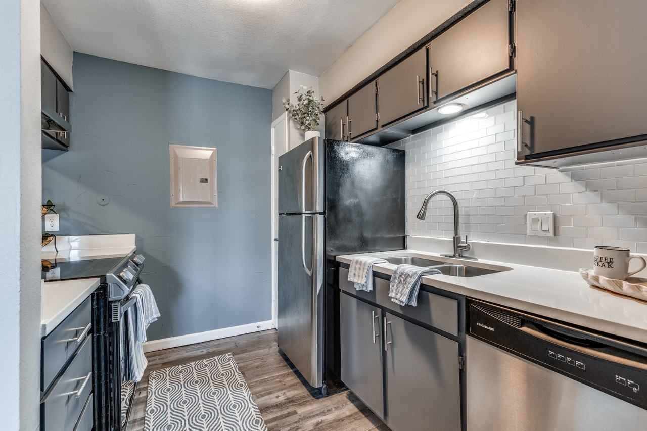 z-030123-Ariva - Photo 6 of 15