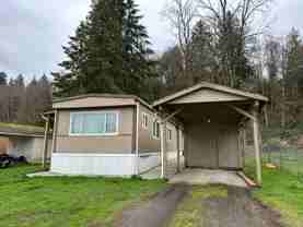 152 Camelot Dr - Photo 1 of 1