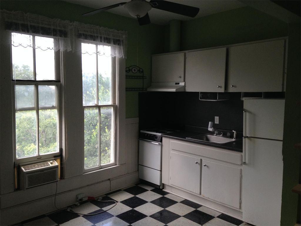 319 North Street - 4 #4 - Photo 3 of 6