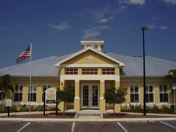 Royal Palm terrace - Photo 3 of 13