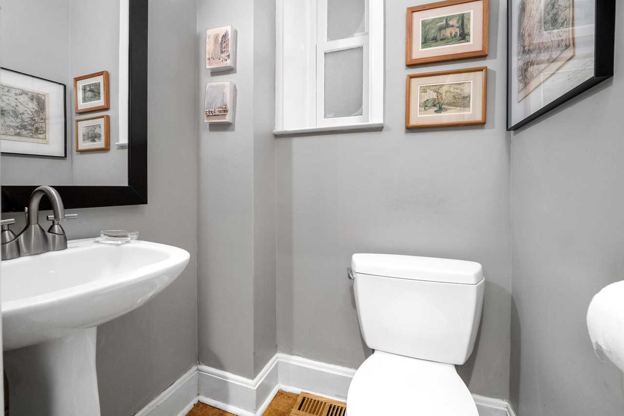4388 Mcpherson Ave #1 - Photo 5 of 48