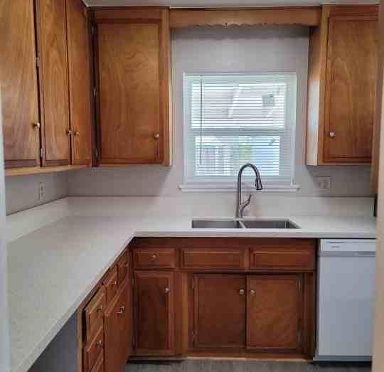 1729 Sunset St #SFR - Photo 5 of 15