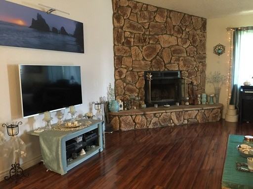 15688 Patricia St - Photo 2 of 12