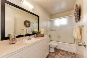 featured image of 924 Mangrove Ave