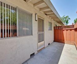 924 Mangrove Ave - Photo 1 of 1