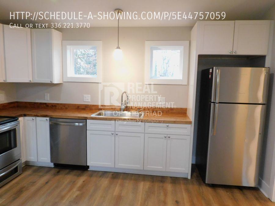934 Albert St - Photo 2 of 22