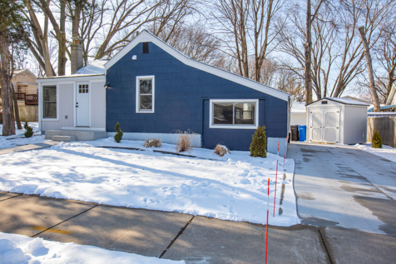 6743 Depot St - Photo 3 of 28