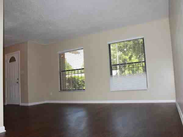 206 Lochinvar Dr - Photo 2 of 18