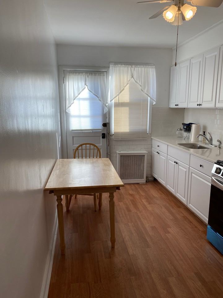 99 Beechwood Pl #1 - Photo 3 of 44