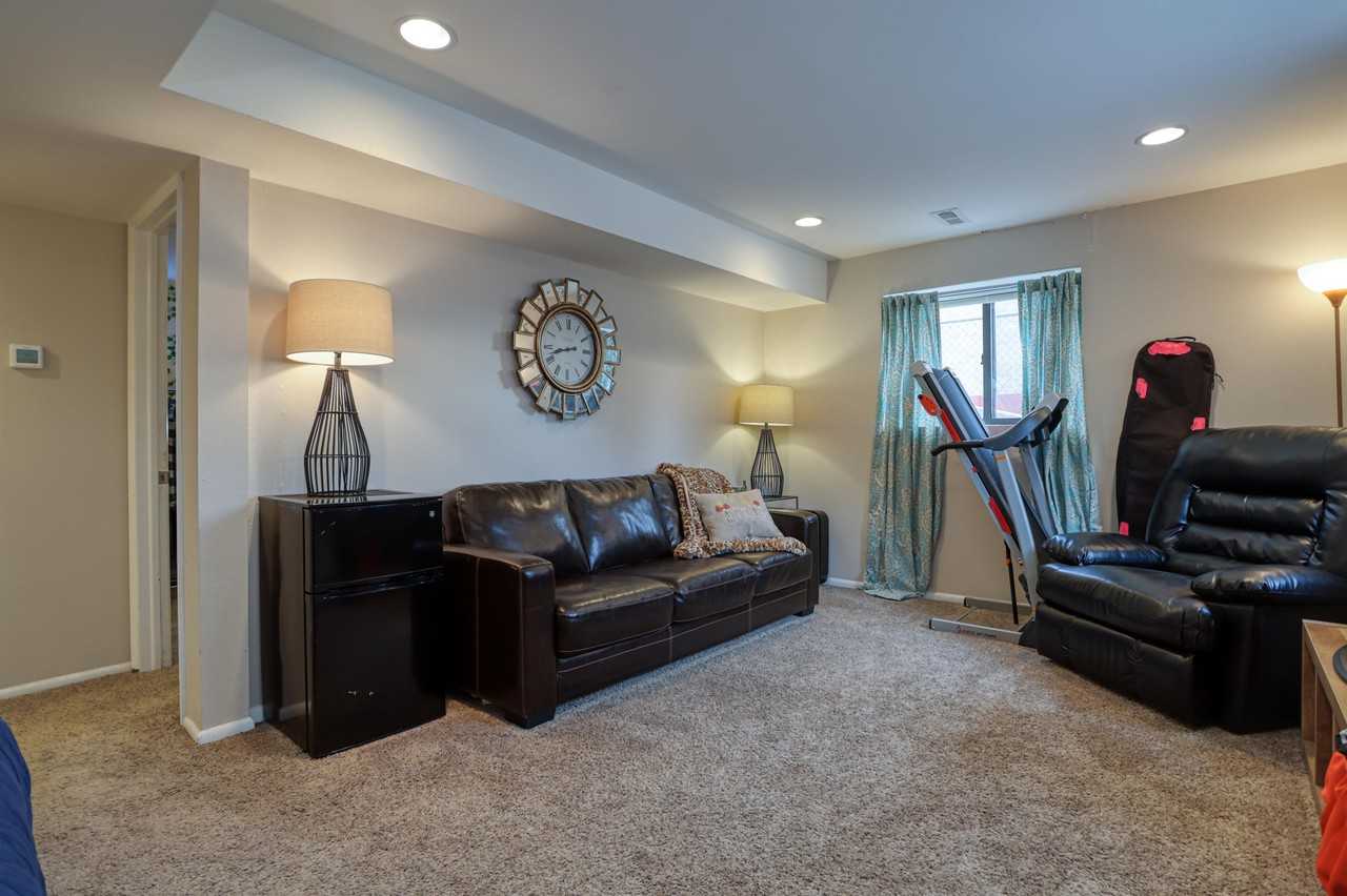 208 N Ford St #B - Photo 6 of 11