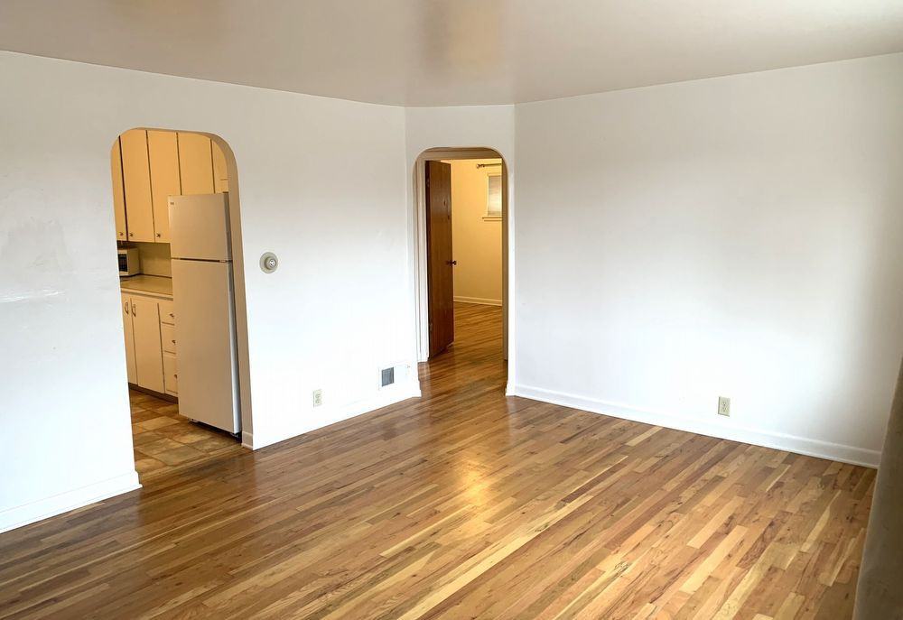 411 E Olive St - Photo 2 of 14