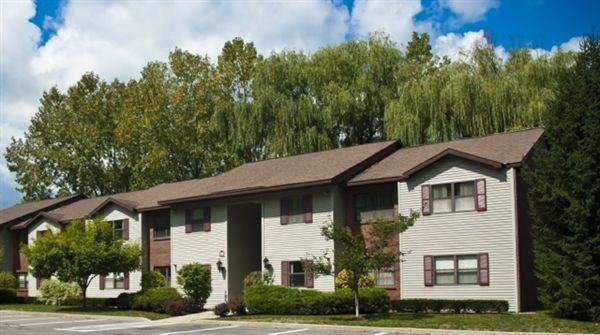 Fairwood Apts. & Racquet Club - Photo 3 of 5