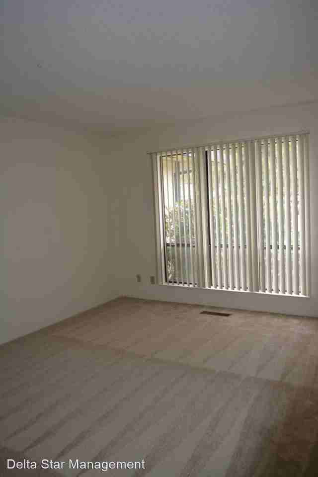 MIKE ARTHUR  COURT 5507 & 5509 - Photo 3 of 13