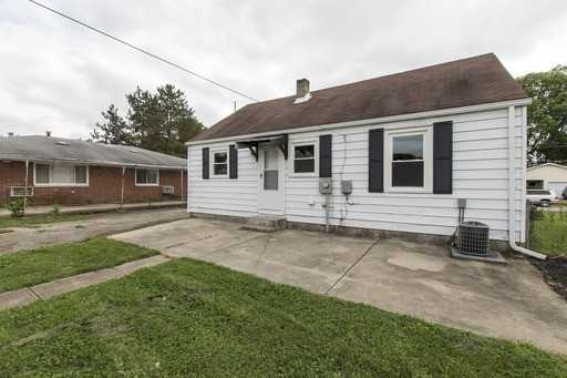 1040 Harvard Ave - Photo 3 of 17