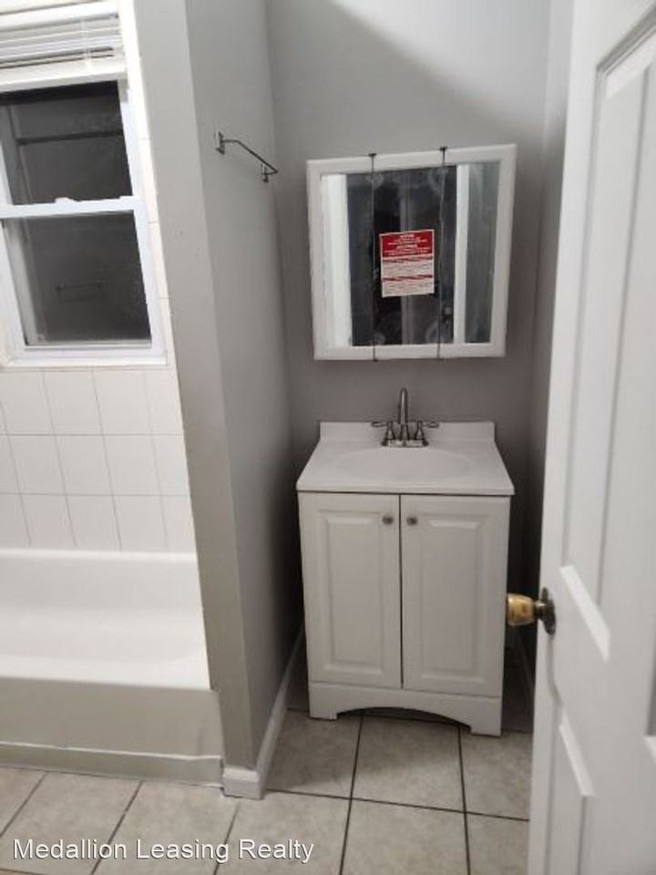 625 S. 12th Ave - Photo 3 of 13
