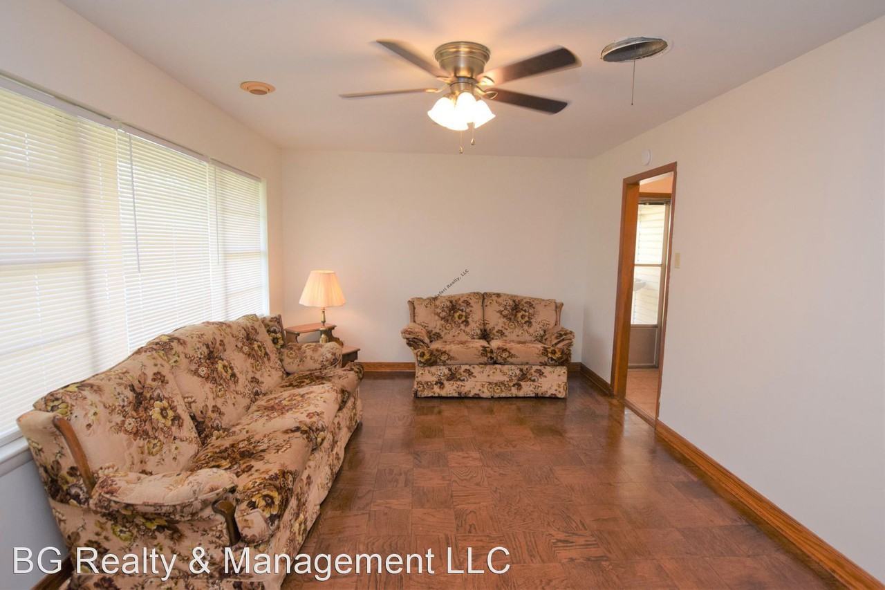725 Bienville St - Photo 3 of 9