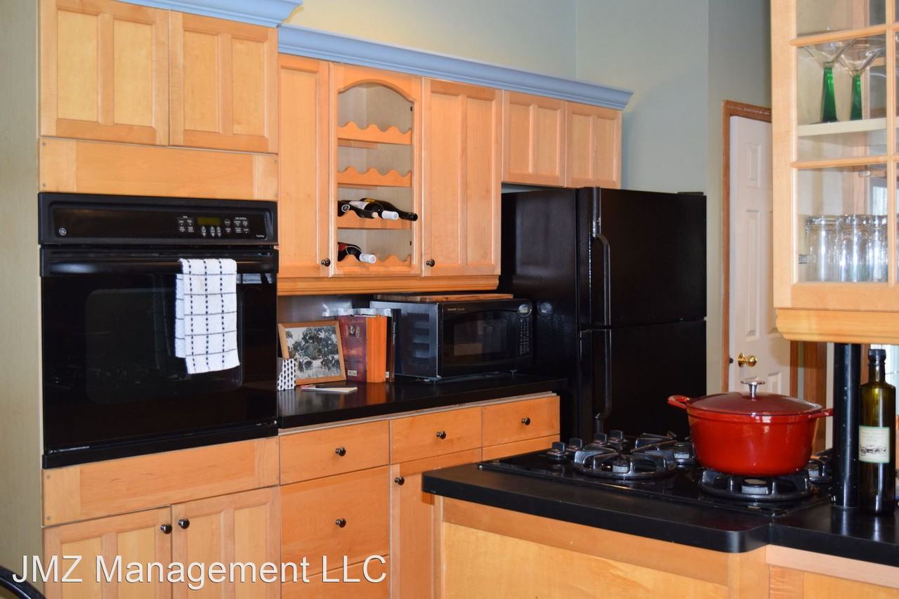 9890 Huron Creek Dr - Photo 3 of 35