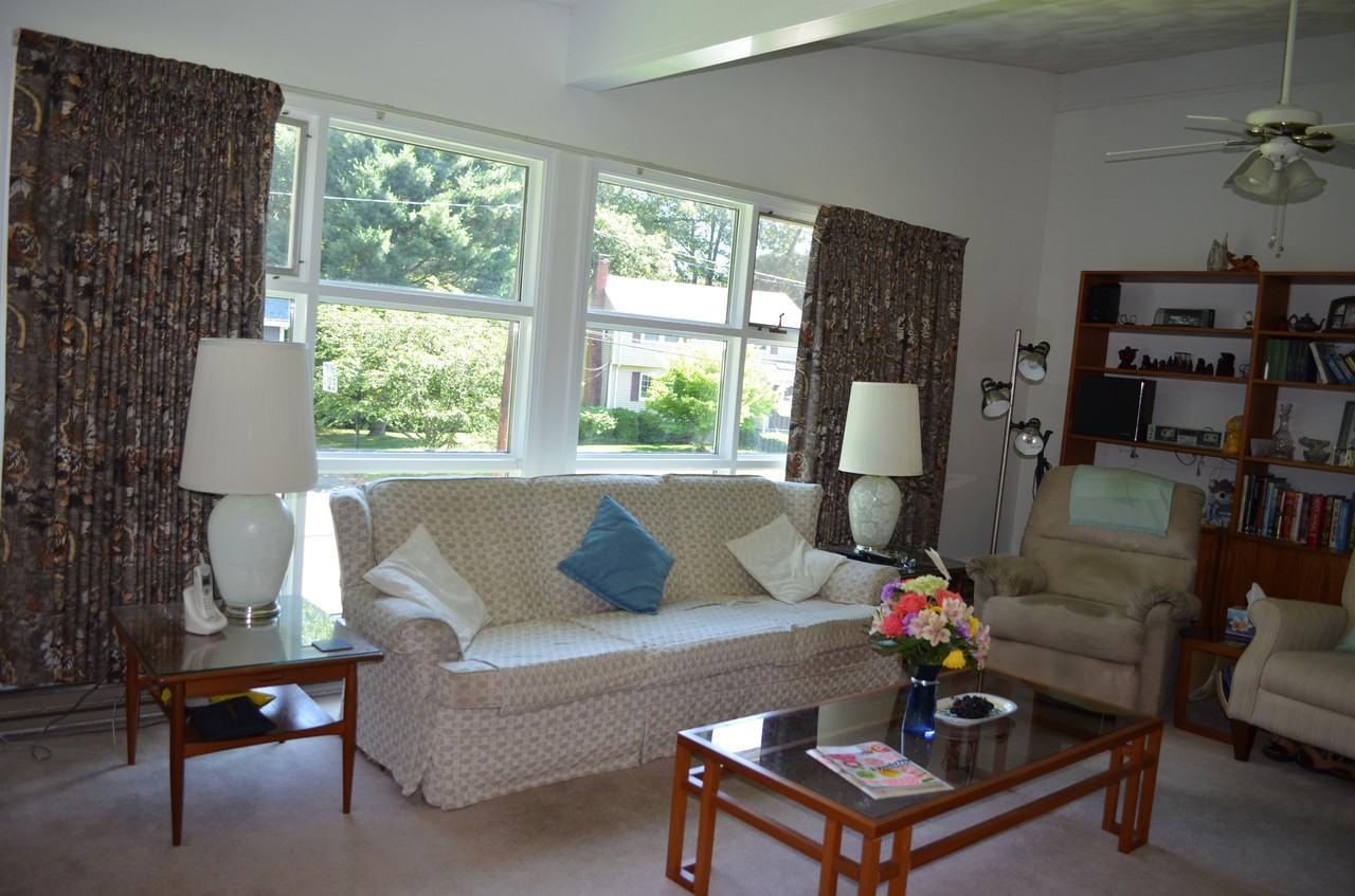 12 Squire Rd - Photo 2 of 8