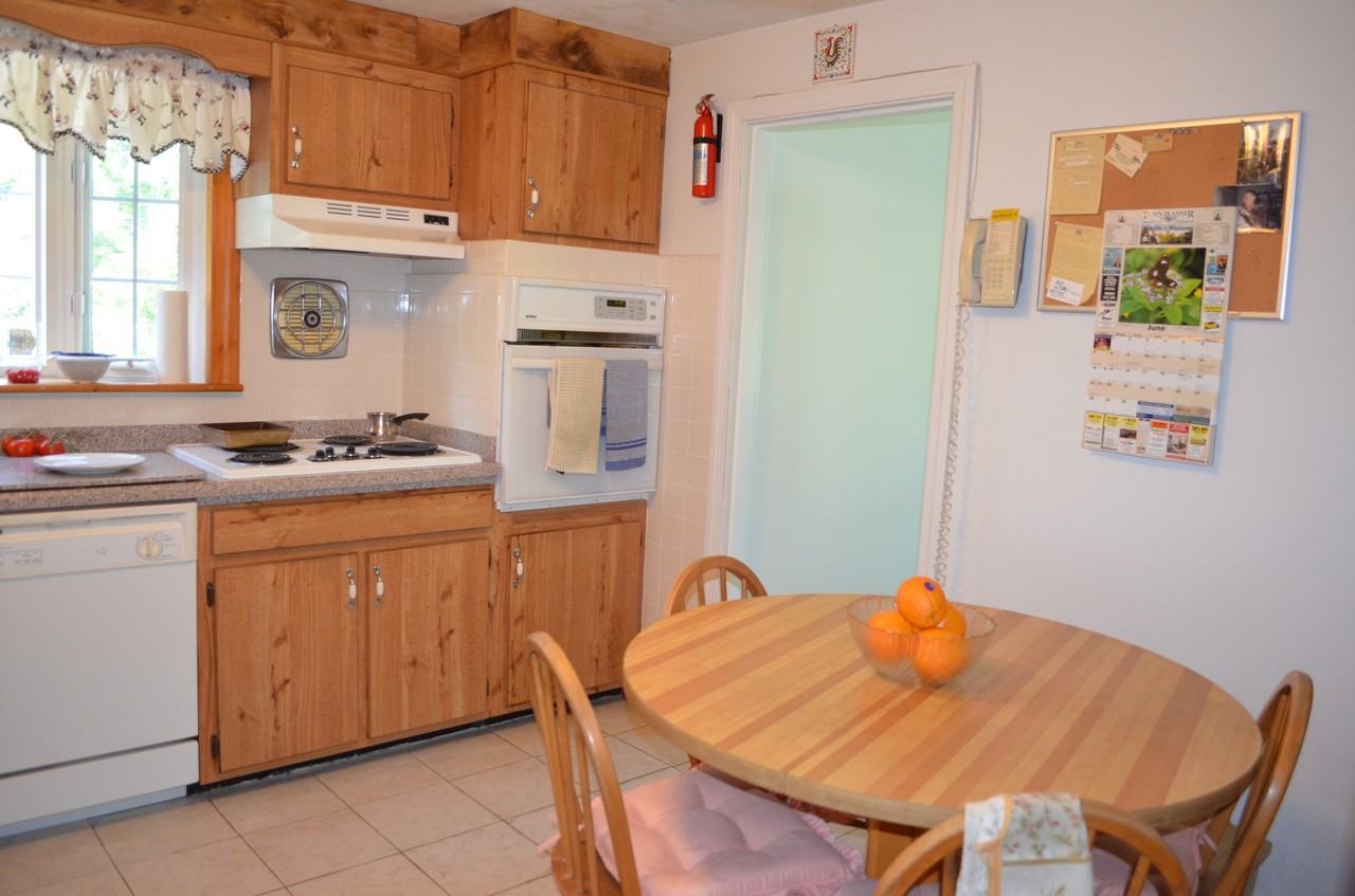 12 Squire Rd - Photo 3 of 8