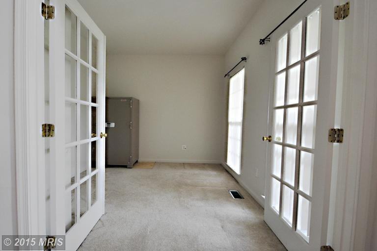 72 Riggs Rd - Photo 2 of 21