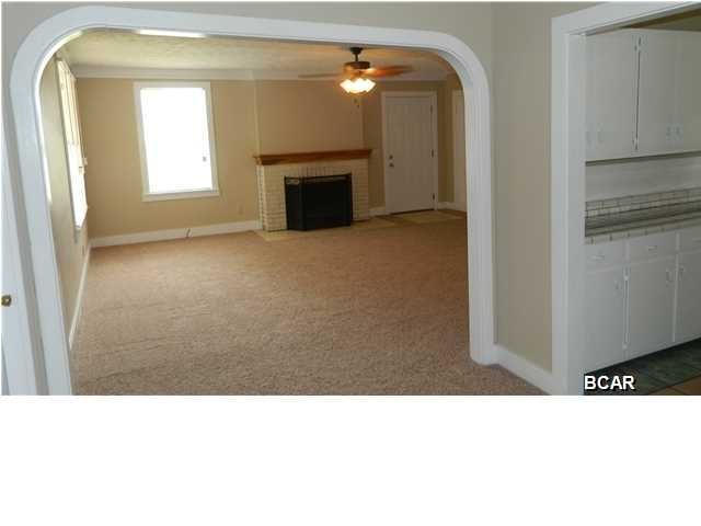 433 N Macarthur Ave - Photo 3 of 20