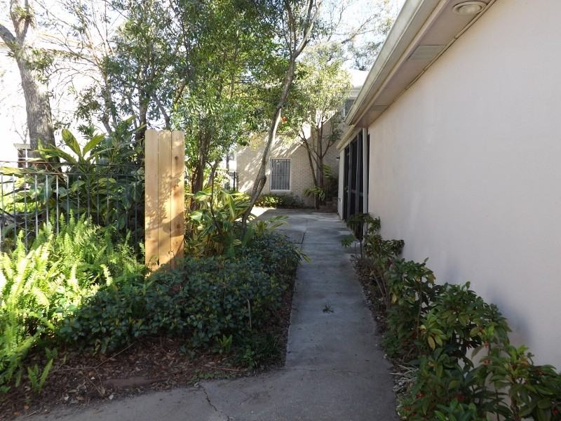 106 Egret St - Photo 2 of 18