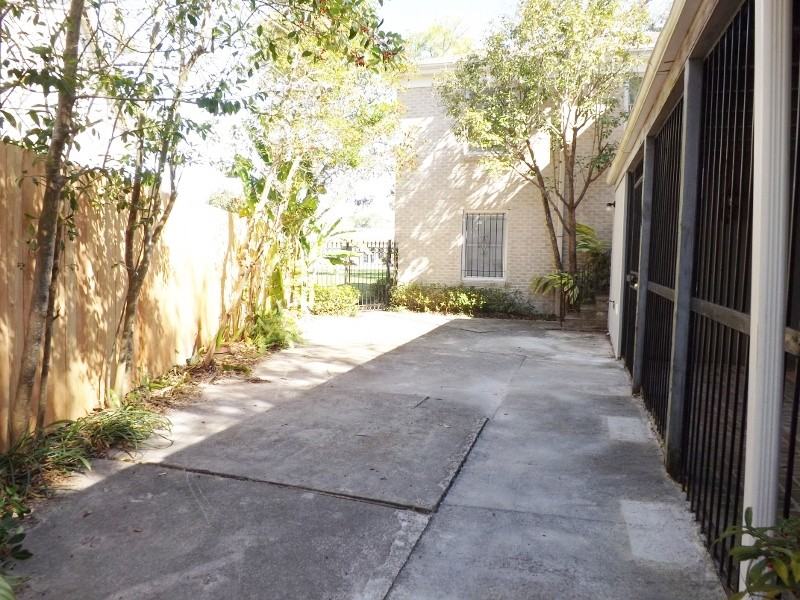 106 Egret St - Photo 3 of 18