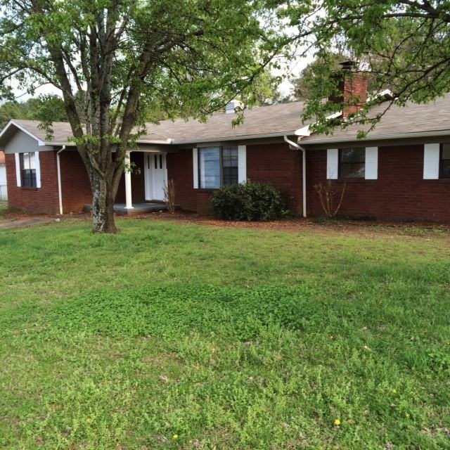 3 Fontaine Dr - Photo 2 of 13