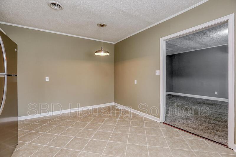 1027 E Parker Ave - Photo 6 of 13