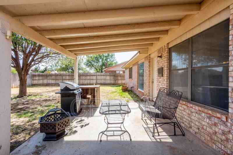 5735 Emory St - Photo 5 of 22