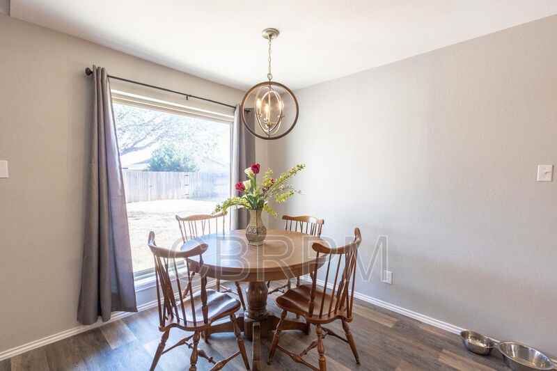 5735 Emory St - Photo 7 of 22