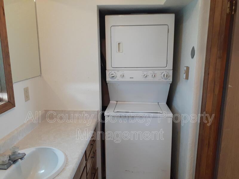 4631 Oriole Ln #3 - Photo 4 of 8