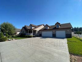 featured image of 921 S Shelley Lake Ln