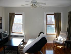 435 Hanover St #4B - Photo 1 of 1