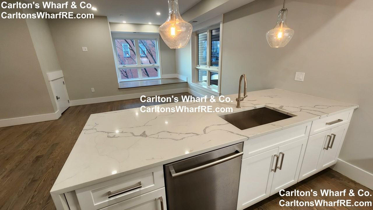 608 E Broadway #2 - Photo 3 of 13