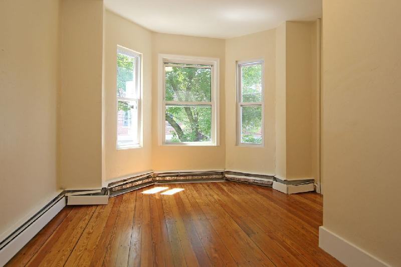 114 Everett St #2 - Photo 2 of 8