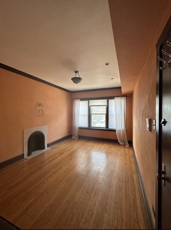 6621 N Lakewood Ave #1E - Photo 3 of 20