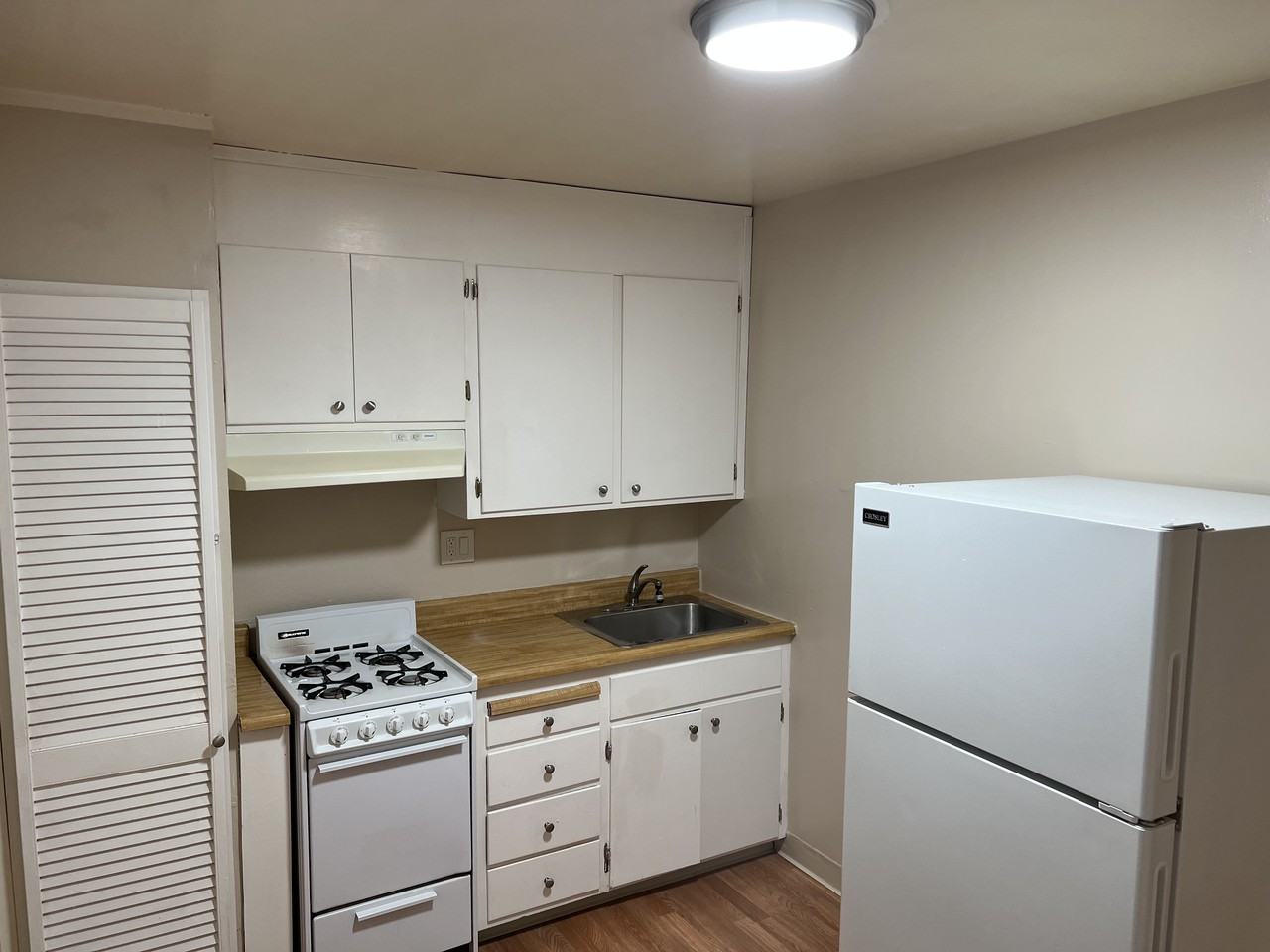 3108 Lone Tree Way - Photo 3 of 6