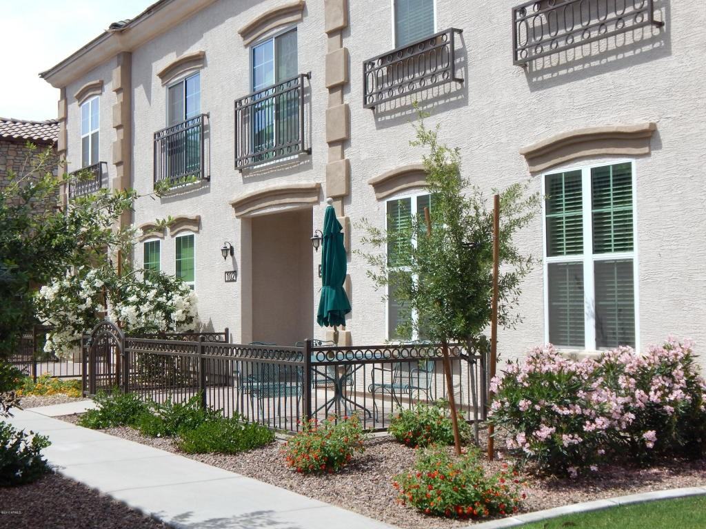 4733 E Portola Valley Dr #102