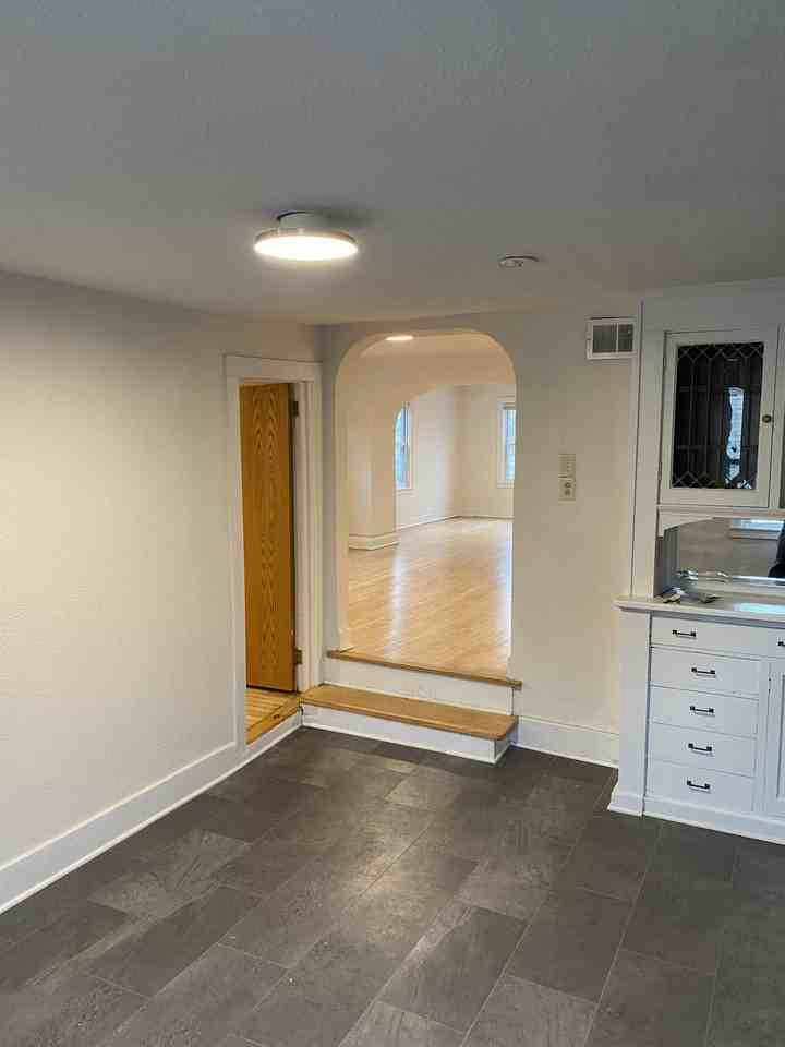 1604 N Franklin Pl #3 - Photo 5 of 16