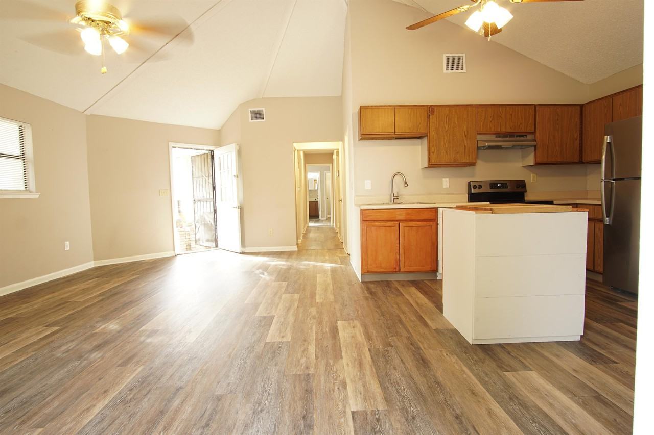 1912 Hubbard St #1 - Photo 2 of 18