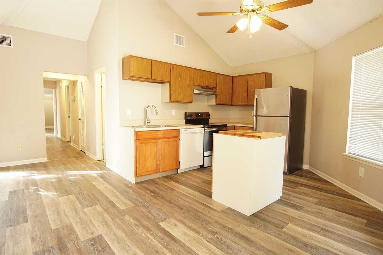 1912 Hubbard St #1 - Photo 3 of 18