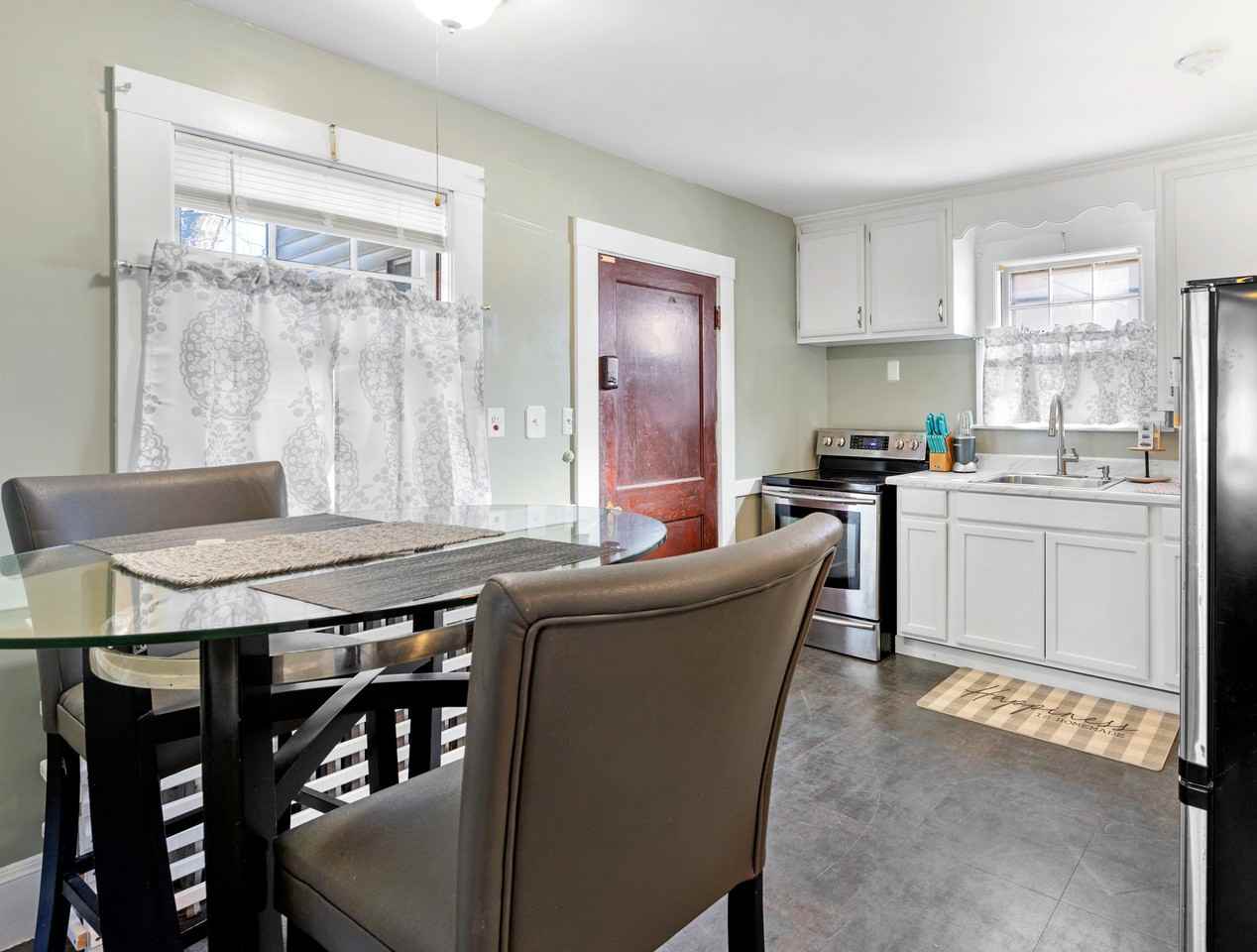 43 Liszt St #1 - Photo 3 of 10