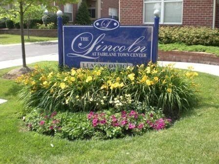 The Lincoln at Fairlane Town Center Apartments 100 Lincoln Ln